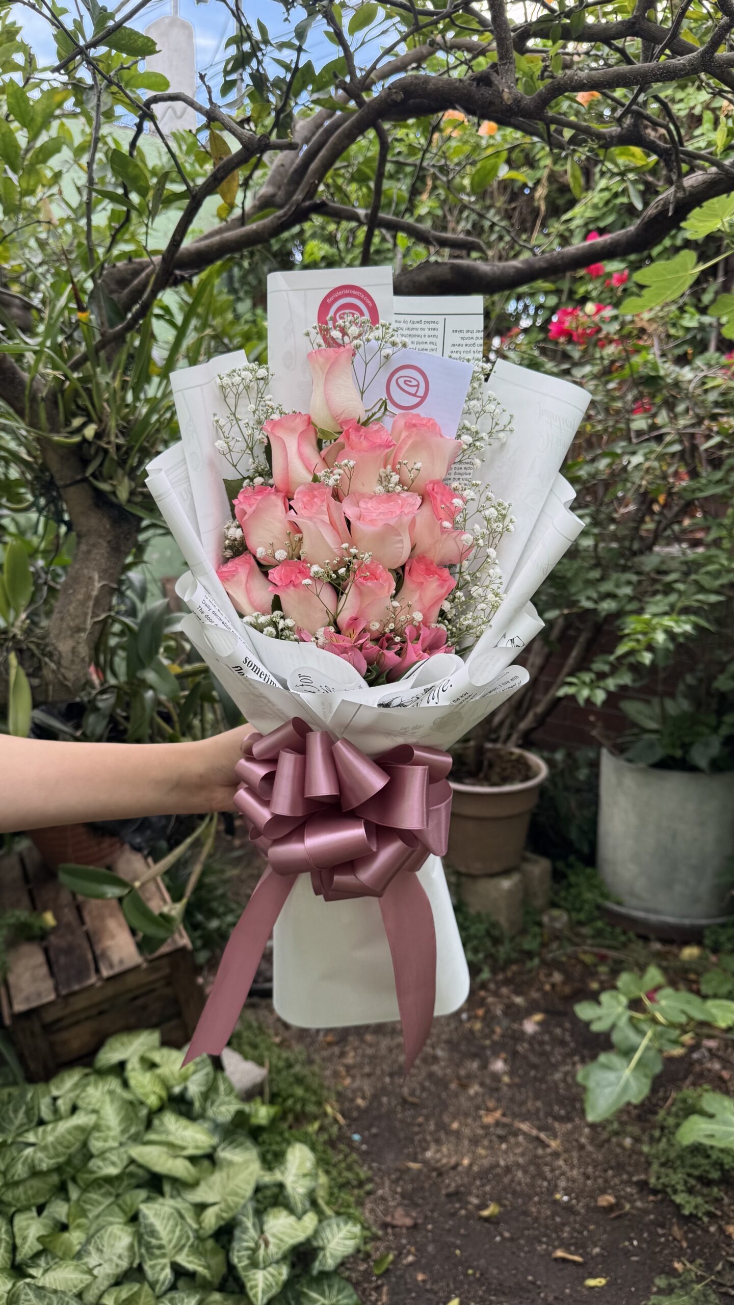 Ramo de 12 rosas - Imagen 2