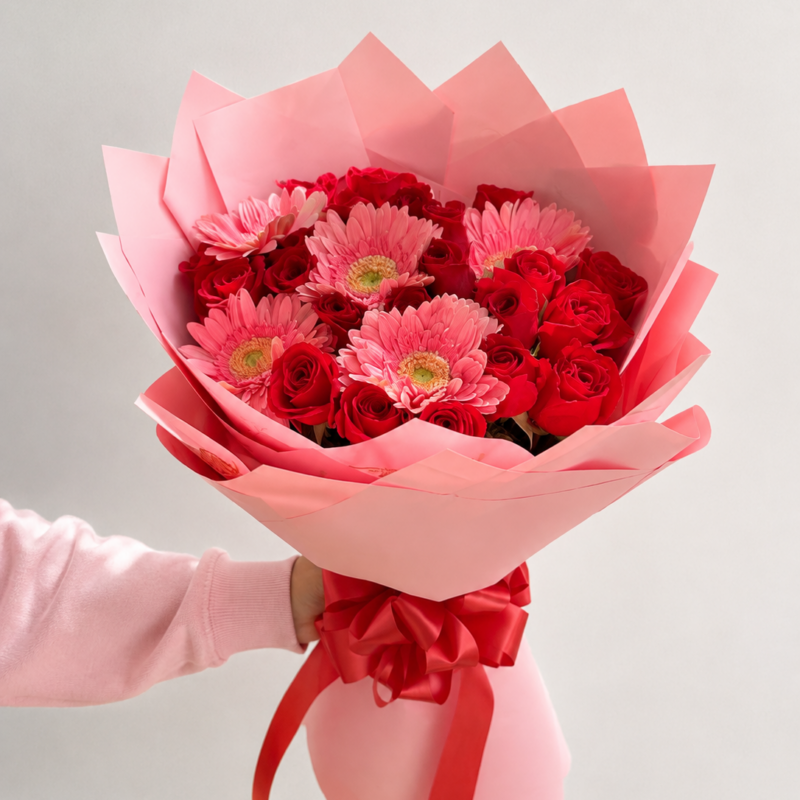 Ramo de 24 rosas con gerberas - Floristeria Rosetta